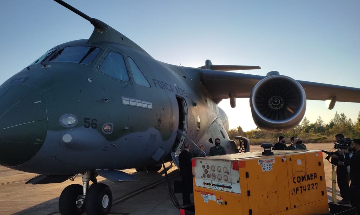 FAB substitui aeronave que leva ajuda humanitária ao Haiti