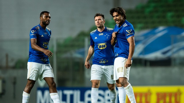 Cruzeiro busca empate com o Sampaio, perde gols e segue na luta contra o Z-4