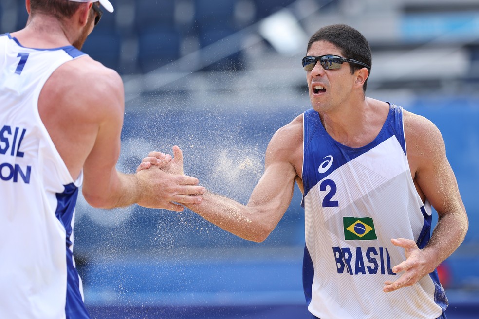 Brasil termina sem medalhas no vôlei de praia pela primeira vez na história