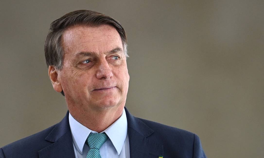 Bolsonaro indica que Bolsa Família pode chegar a cerca de R$ 400