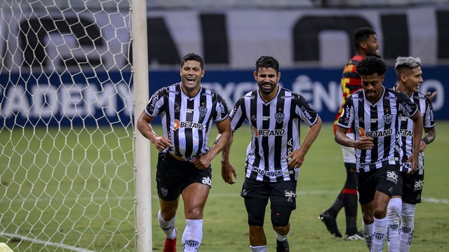 Diego Costa, Hulk e Vargas marcam; Atlético-MG derrota Sport e mantém folga na liderança do Brasileirão