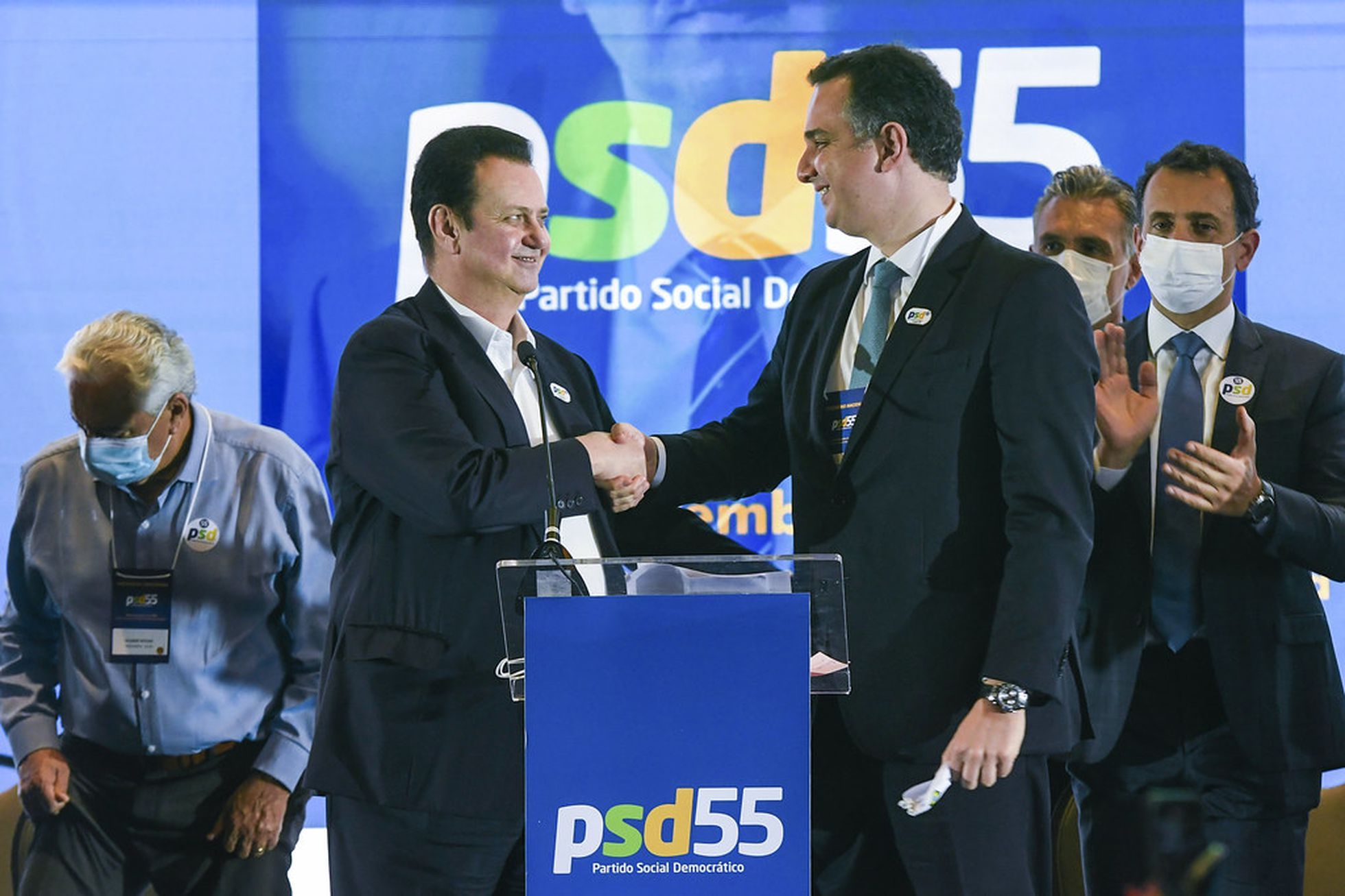 PSD sonda terceira via com Rodrigo Pacheco enquanto flerta com a onda Lula