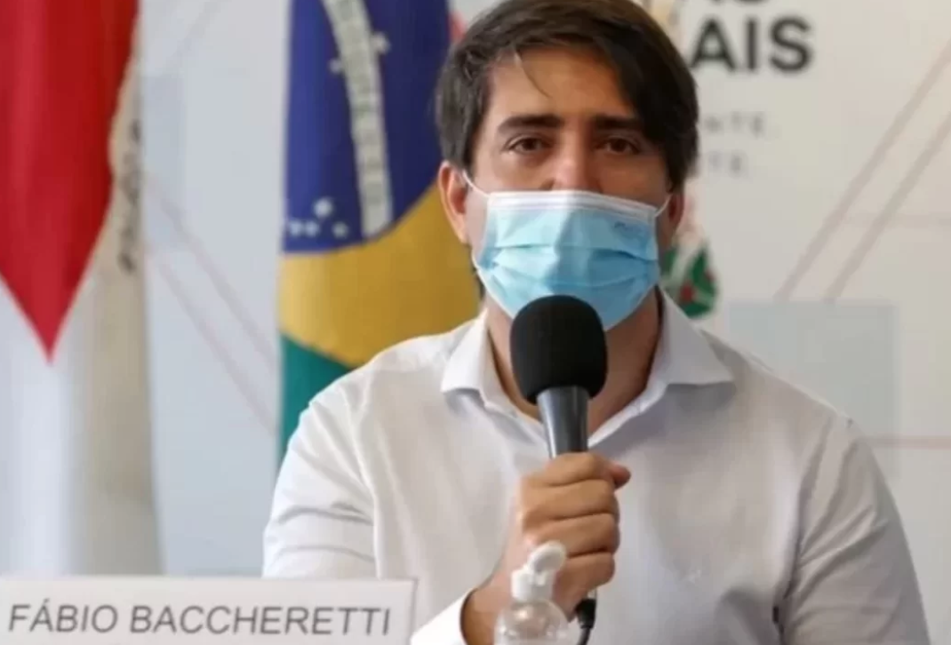 Secretário de Saúde de Minas prevê avanço da variante Ômicron em janeiro