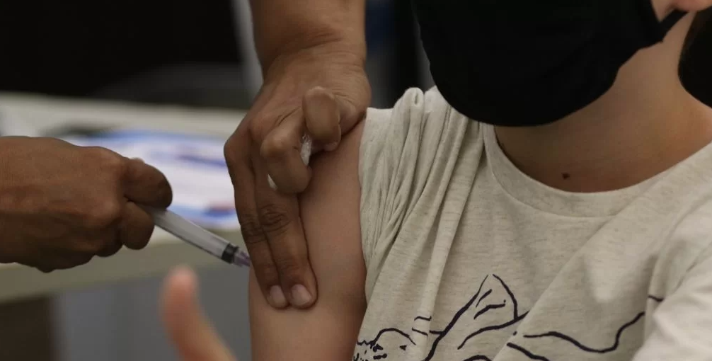 Covid-19: parques das Mangabeiras e Guanabara terão ação para vacinar crianças no feriado em BH