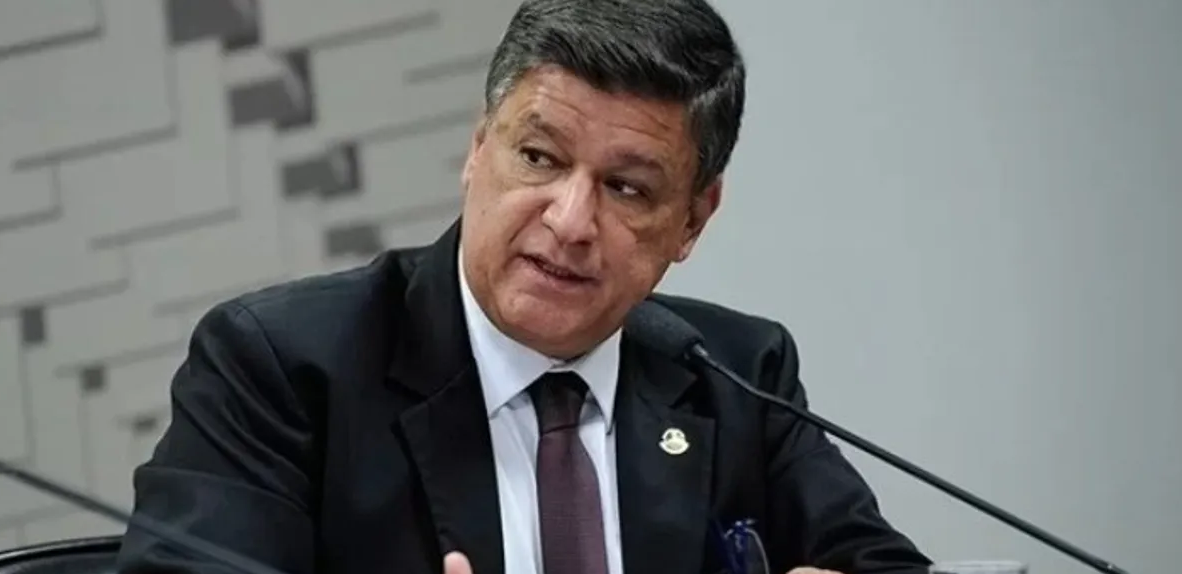 Com aval de Bolsonaro, Viana tem candidatura confirmada ao Governo de Minas