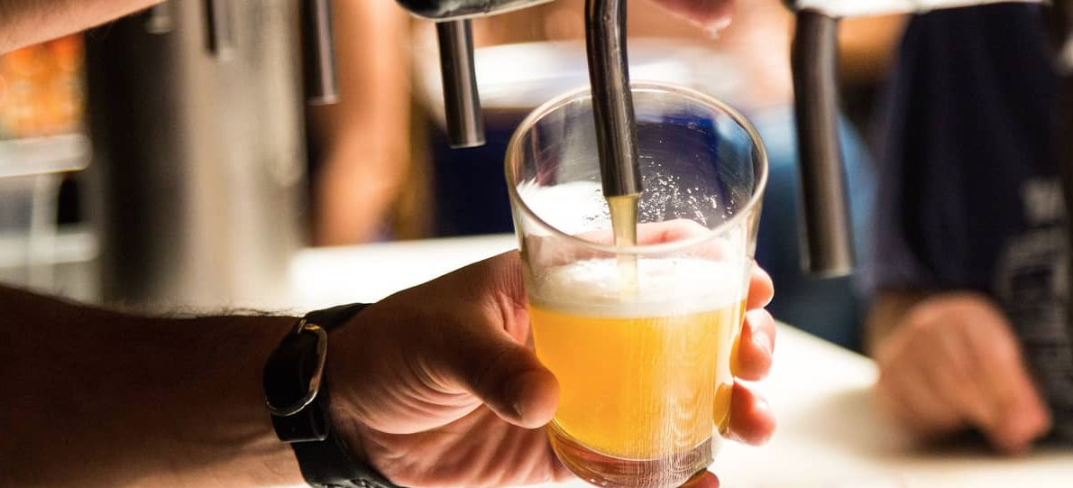 Belo Horizonte tem dia de chopp sem imposto a R$ 4,50; saiba os locais