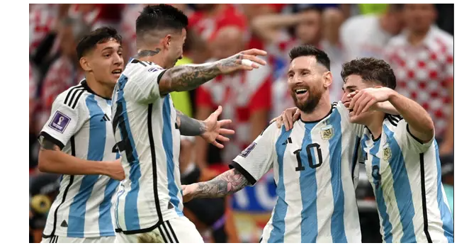 Messi brilha, Argentina massacra Croácia e vai à final da Copa do Mundo do Catar