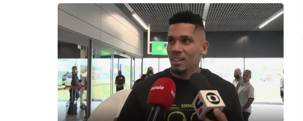 Paulinho chega a BH e projeta parceria com Hulk: ‘jogadores bons se entendem’