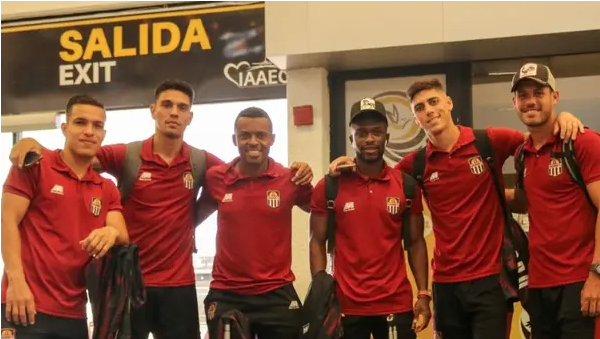 Carabobo, rival do Atlético na Libertadores, tenta fretar voo e fica retido no Panamá